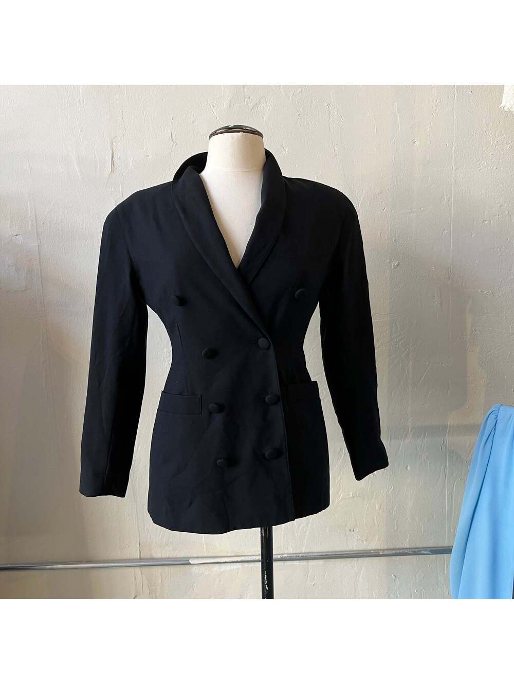Black Blazer (4)
